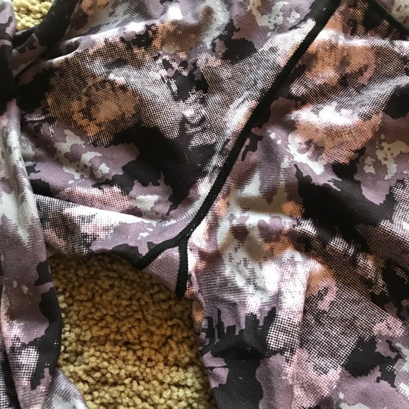 XS Gymshark Leggings - Picture 4 of 7